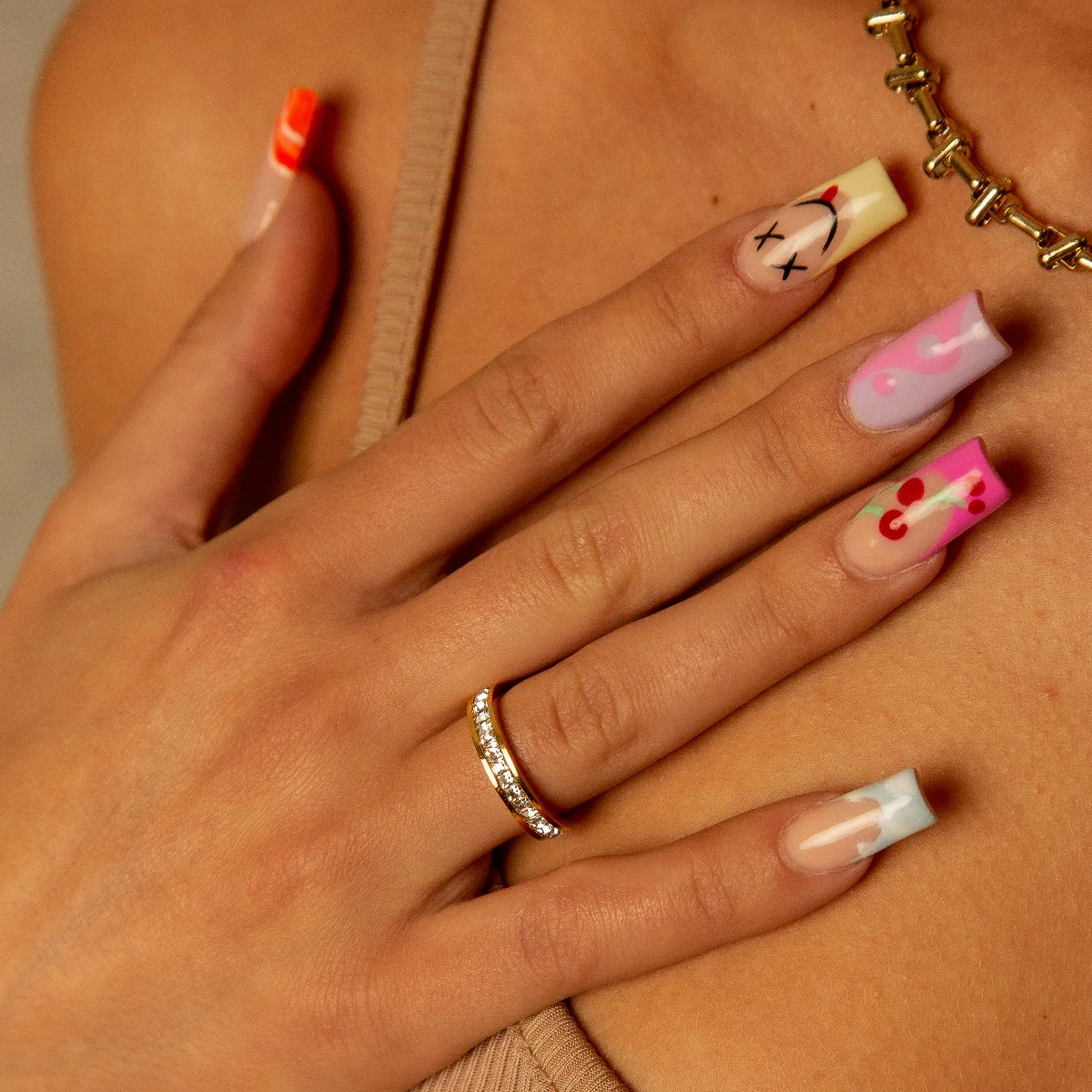 Thumbnail 3
